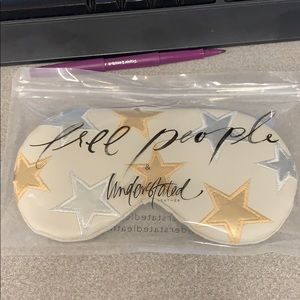 Free people eye mask